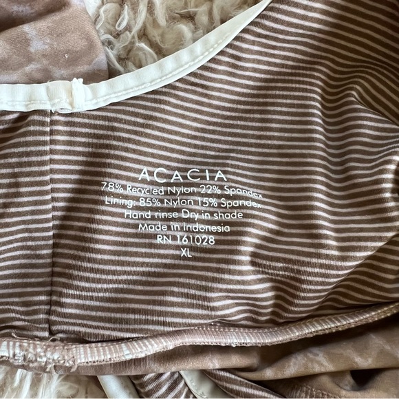 ACACIA Nika top in Sahara - Picture 5 of 5